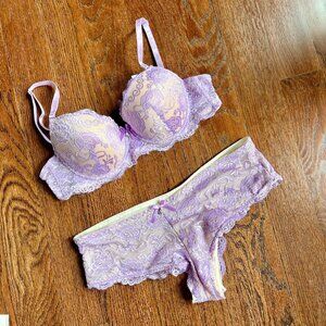 NWT 2 Piece Matching Bra & Panty Set Lilac lingerie Lace Jewels Purple Lace 36C